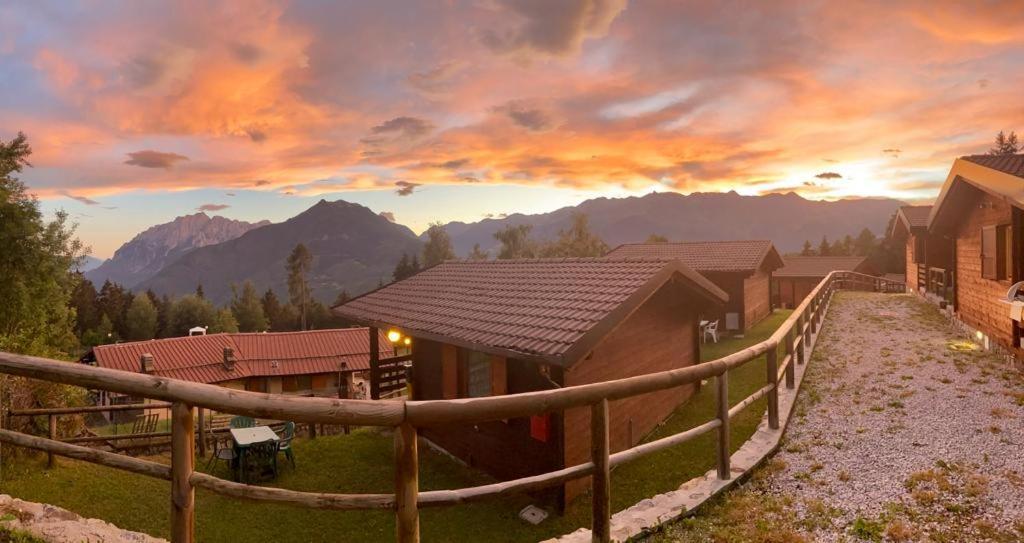 Camping & Chalet Pian Della Regina Cevo Exterior photo